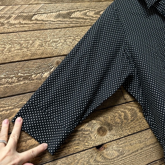 Foxcroft Wrinkle-Free Polka Dot Button-Up Shirt - Size 14W - Picture 3 of 10